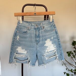 AE Relaxed Mom Short